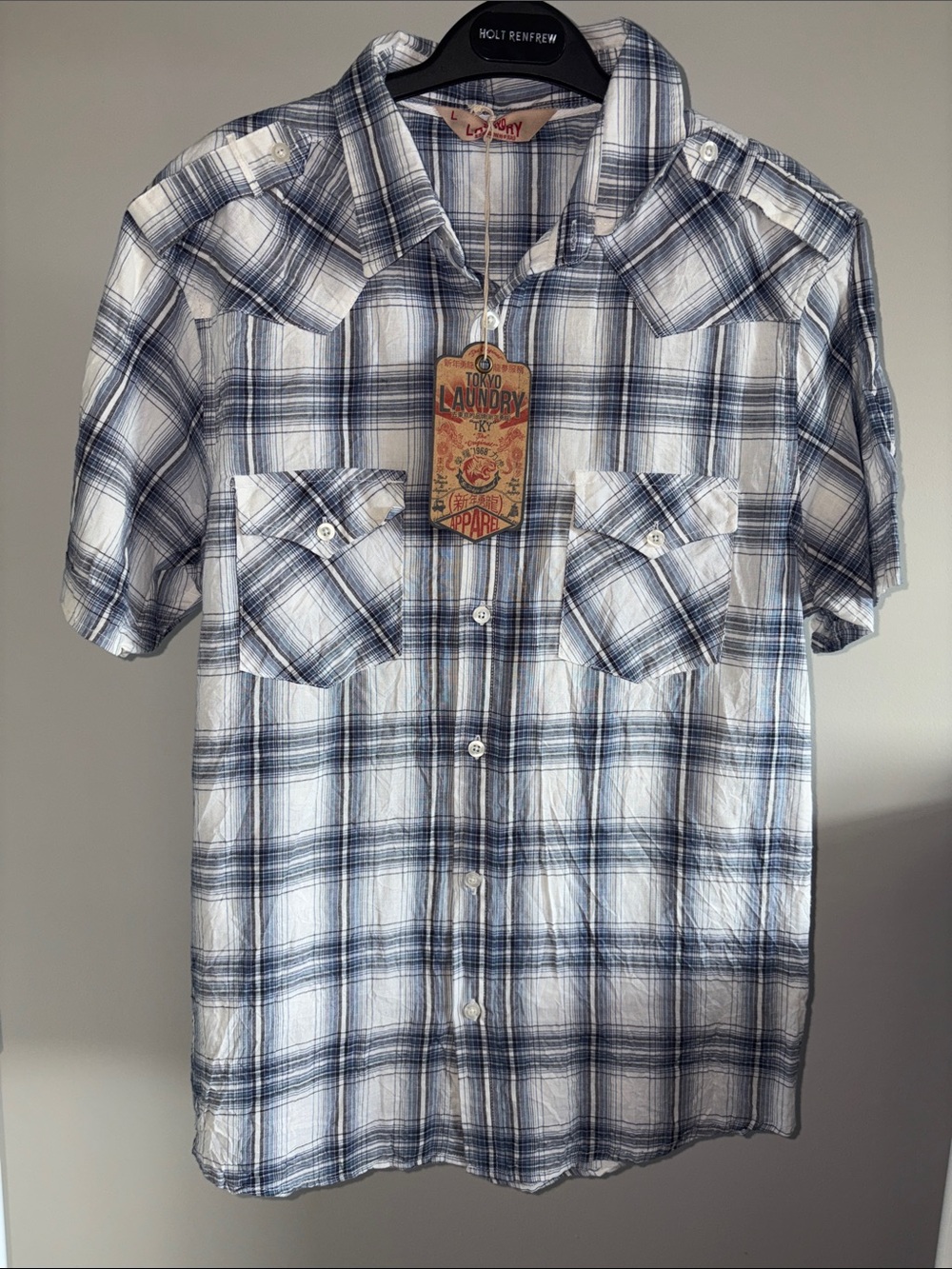 NWT Men’s White and Blue Plaid Short-Sleeve Button-Up Shirt